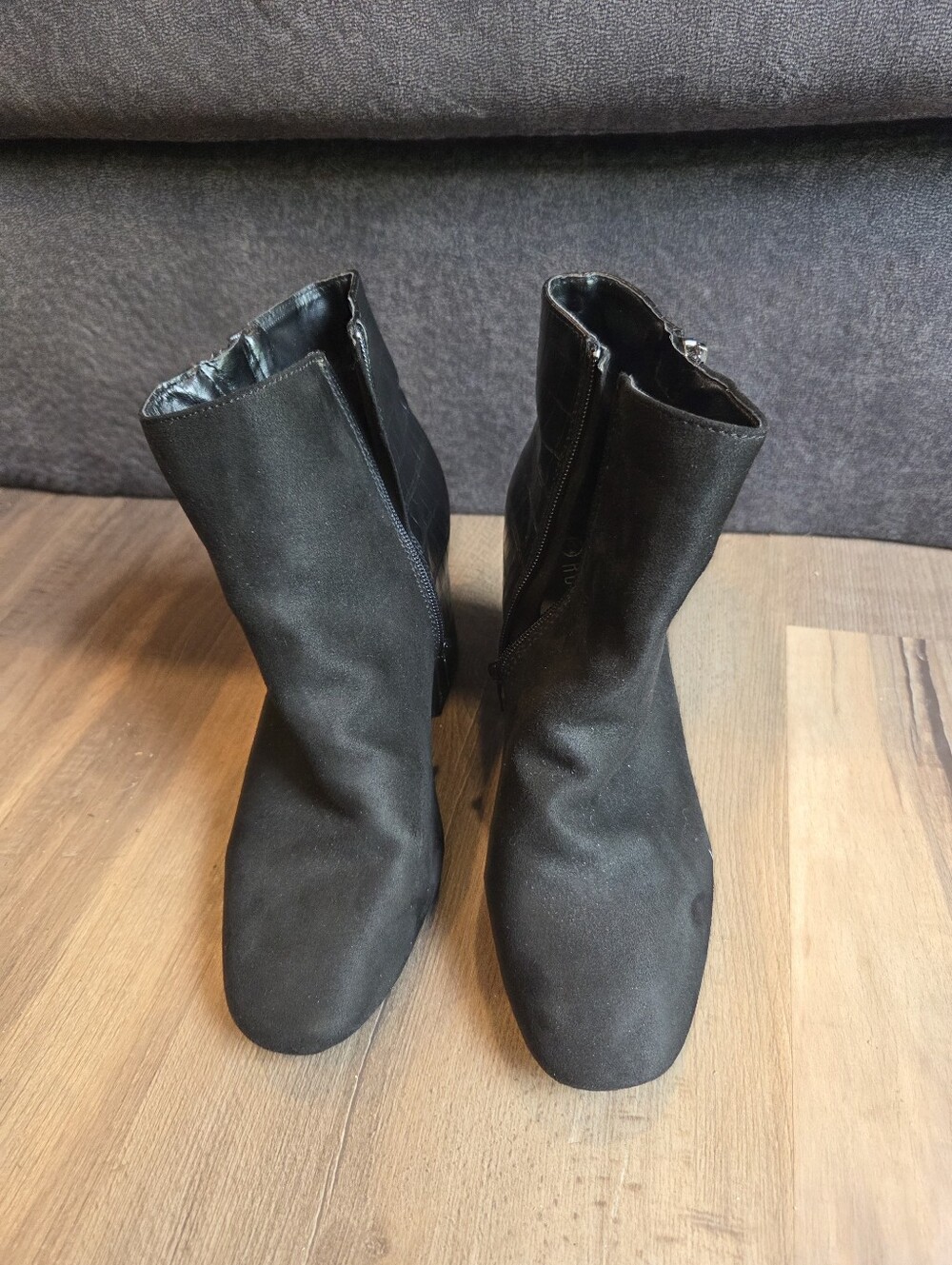 Women's Black Ankle Boots Faux Suede Sz 9